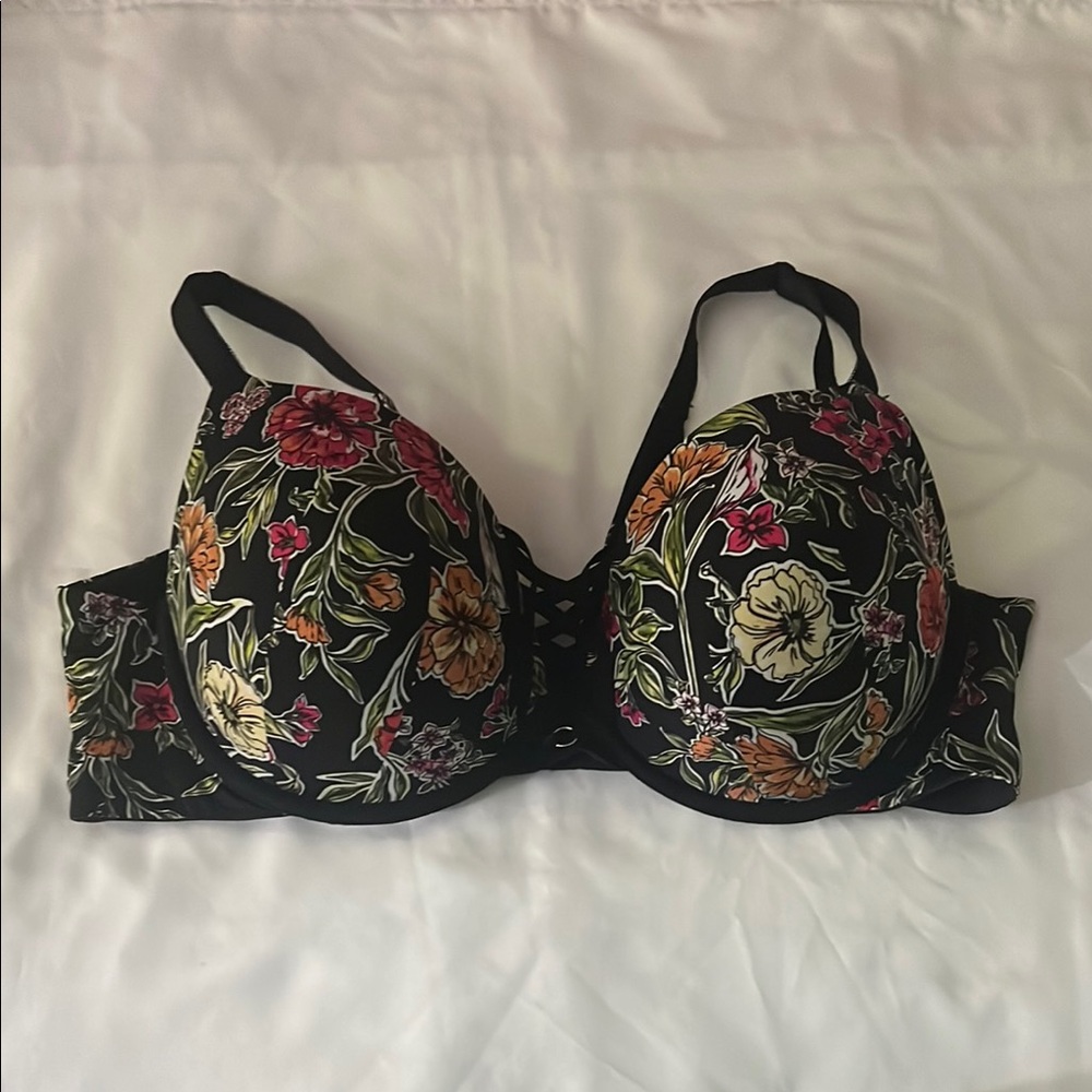 42D Torrid Curve Women Black Floral Underwire Padded Lightly Lined Plunge Bra